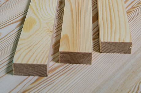 Брусок 15*30*3000 сухой строг